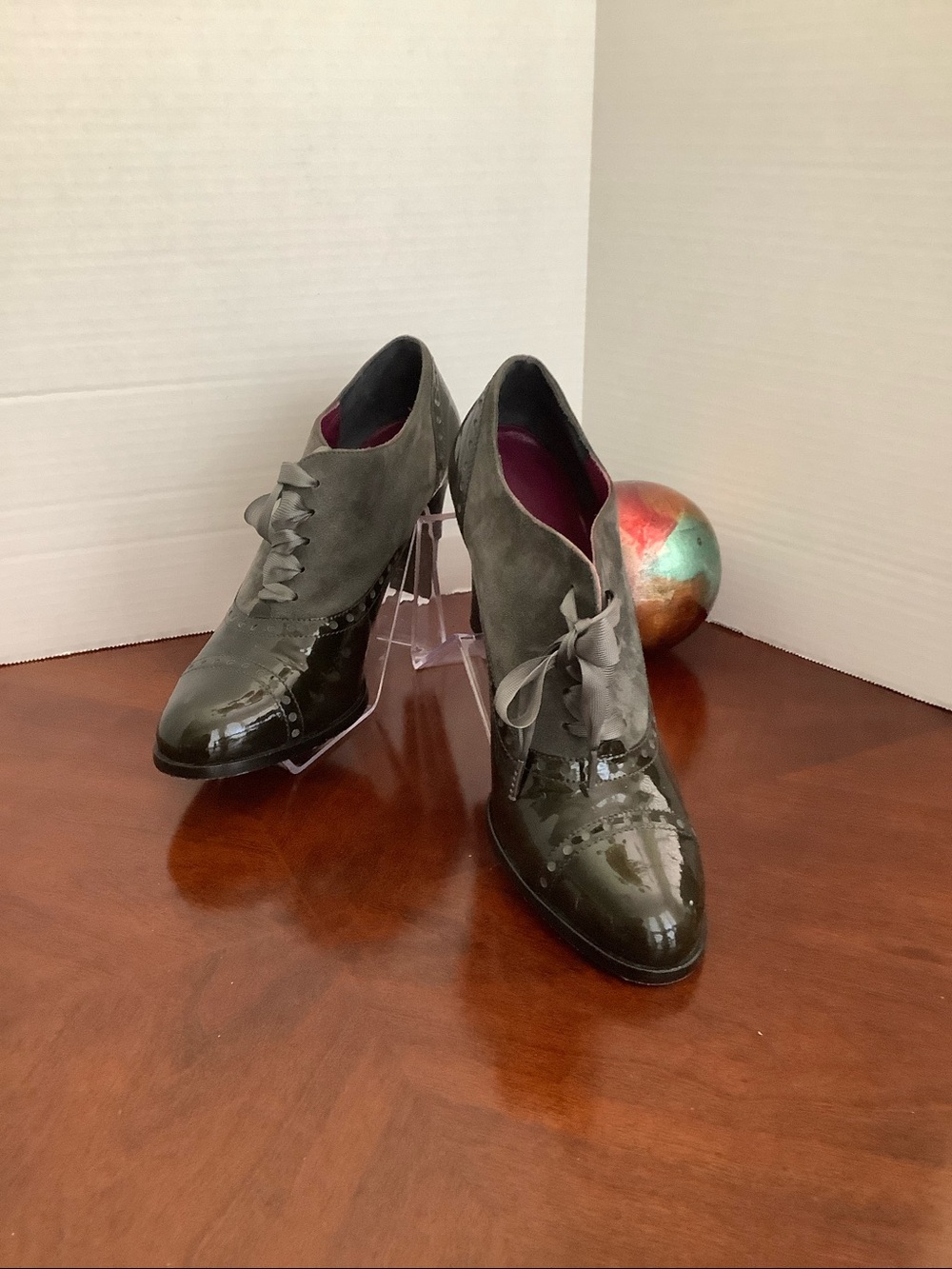 Coach Gray Two-Tone Patent & Suede Lace-Up Oxford Shoes